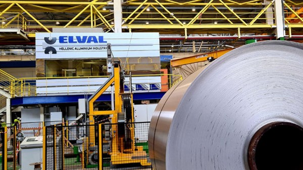 ΟΙΝΟΦΥΤΑ: Σοβαρό εργατικό ατύχημα στις εγκαταστάσεις της ΕΛΒΑΛ – Τραυματίστηκε βαριά εργαζόμενος