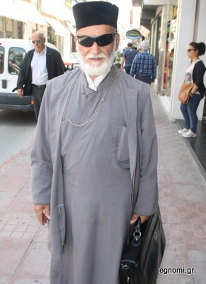 Ο παπάς είναι προχώ!