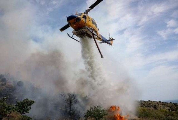 Φωτιά στη Γλυφάδα: Προληπτική εκκένωση οικισμού ζητεί ο δήμαρχος Βούλας (VIDEO)