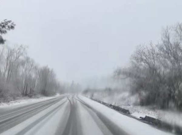 ΔΗΜΟΣ ΙΣΤΙΑΙΑΣ-ΑΙΔΗΨΟΣ ΚΑΚΟΚΑΙΡΙΑ ΜΠΑΡΜΠΑΡΑ: Άσπρισαν τα ορεινά χωριά