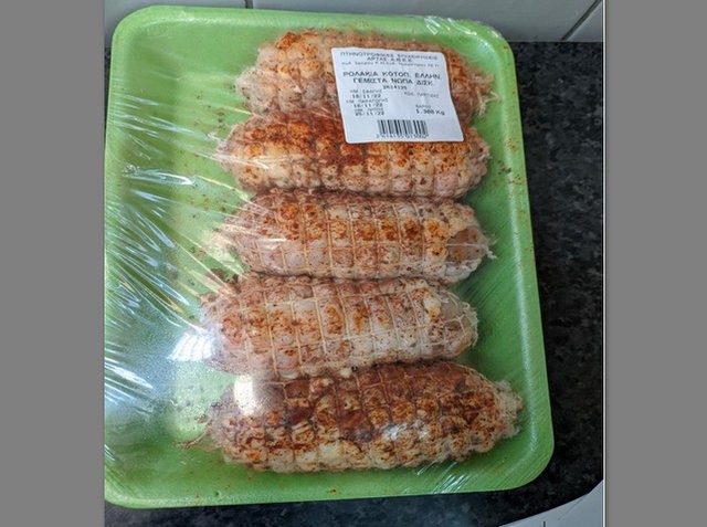 ΕΦΕΤ: Ανακλήθηκαν ρολάκια κοτόπουλου γνωστής εταιρείας γιατί είχαν σαλμονέλα