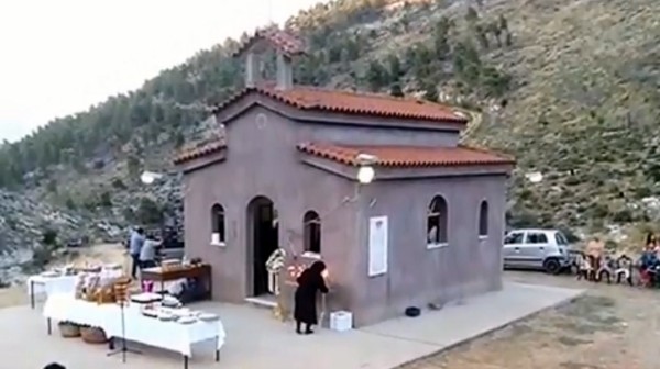 ΜΙΣΤΡΟΣ ΕΥΒΟΙΑΣ: Τρισάγιο και κατάθεση στεφάνων στο Μνημείο Πεσόντων Πυροσβεστών- Εθελοντών