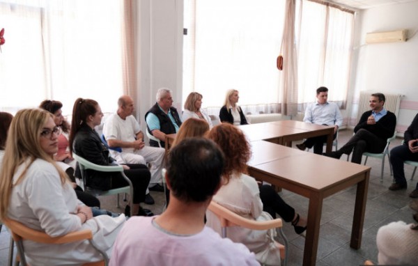 Στο Παράρτημα Ατόμων με Αναπηρία Ευβοίας ο Κυριάκος Μητσοτάκης