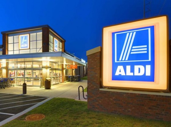 Θρασύτατος απατεώνας εξαπάτησε ταμία σε πολυκατάστημα