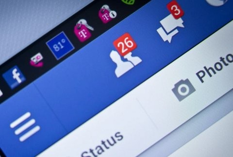 22χρονος αναρτούσε γυμνές φωτογραφίες της συντρόφου του με ψεύτικο προφίλ