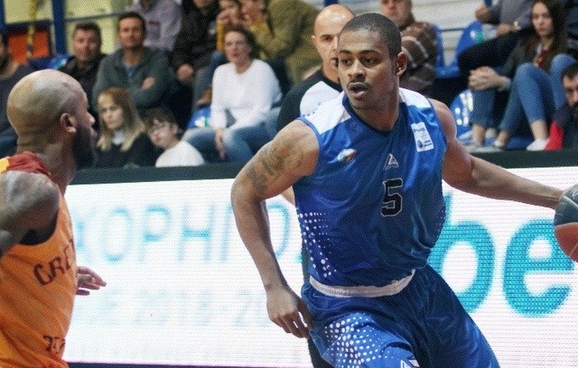 Αποχώρησε ο Κάμφορ από την ομάδα μπάσκετ της Κύμης