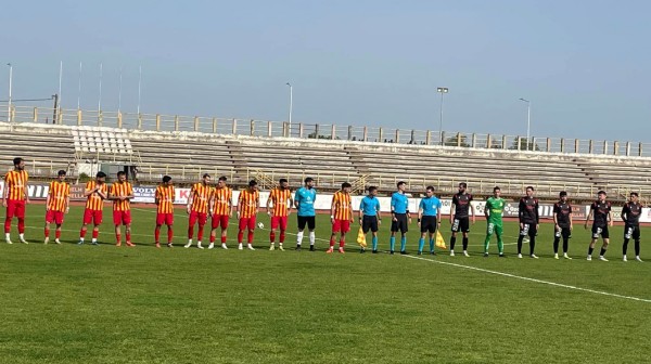 ΚΟΡΙΝΘΟΣ-ΑΡΤΑΚΗ 1-0: Λαβώθηκε από κόντρα επίθεση - Οι δηλώσεις των Οικονόμου και Κουρμπανά (VIDEO)
