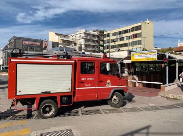 ΧΑΛΚΙΔΑ: Συναγερμός στην Πυροσβεστική Υπηρεσία για πιθανή διαρροή αερίου στο υπόγειο πάρκινγκ της Αγοράς (φωτό)