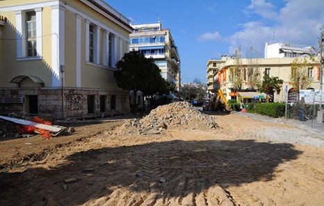 Ξεκίνησαν οι εργασίες ανάπλασης πίσω από τα δικαστήρια