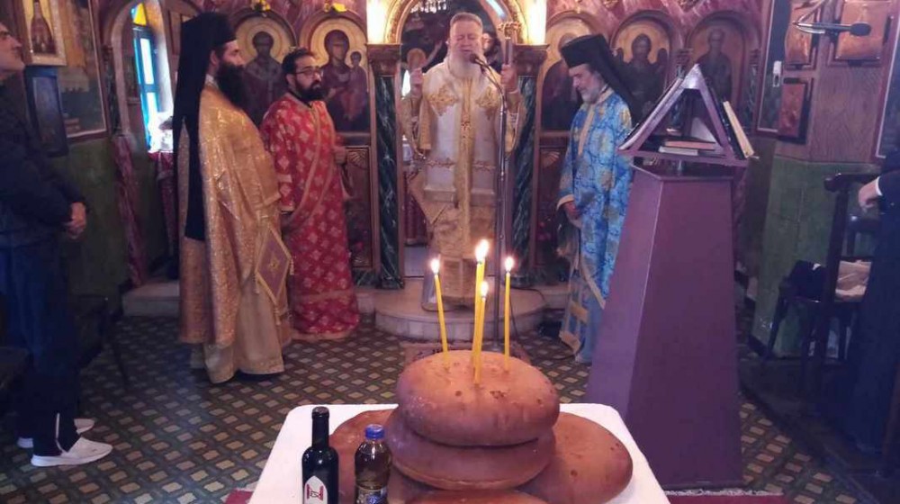 Ο Μητροπολίτης τέλεσε θεία λειτουργία μέσα στη Φυλακή Χαλκίδας