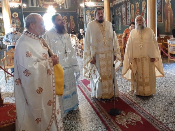 ΓΥΜΝΟ ΕΡΕΤΡΙΑΣ: Γιόρτασε ο Εφημέριος της Ενορίας π. Ρωμανός