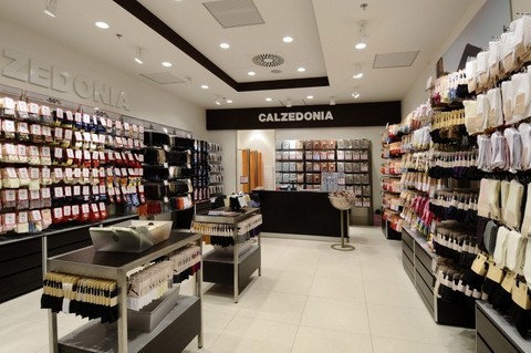 Αφήνει τα σουτιέν για τα μπιμπερό!