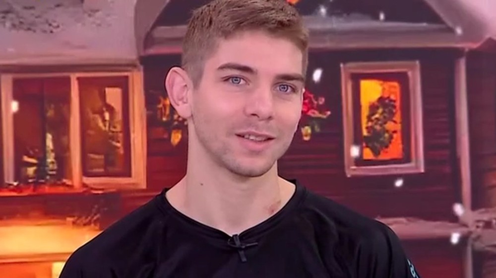 ΓΙΑΝΝΗΣ ΤΣΟΥΚΑΛΑΣ: Το βίντεο της ντροπής με τον ξυλοδαρμό του Έλληνα παγκόσμιου πρωταθλητή στο Kick Boxing