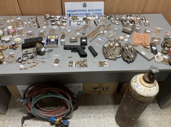 Εξαρθρώθηκε εγκληματική οργάνωση με λεία 700.000 ευρώ