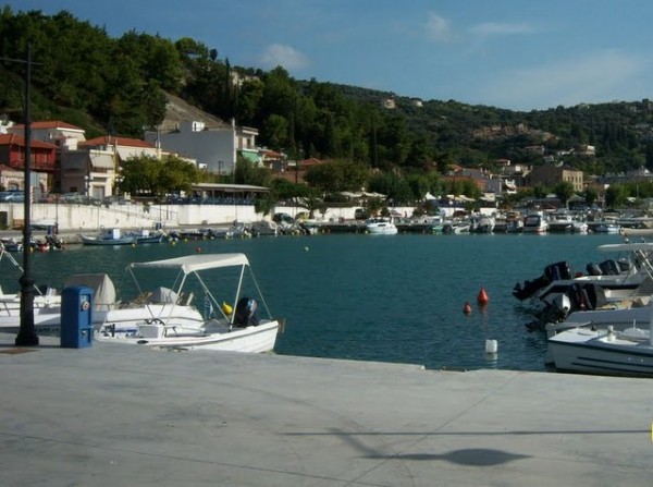 ΚΥΜΗ: Θρίλερ με την πτώση αυτοκινήτου με 71χρονο οδηγό μέσα στη θάλασσα