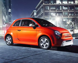 Tο 500αράκι στην πρίζα