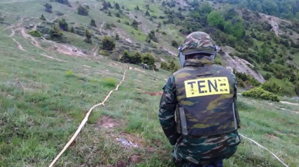 Στη ΜΕΘ με κρανιοεγκεφαλικές κακώσεις ο πυροτεχνουργός της Αστυνομίας που τραυματίστηκε από έκρηξη σε πεδίο βολής