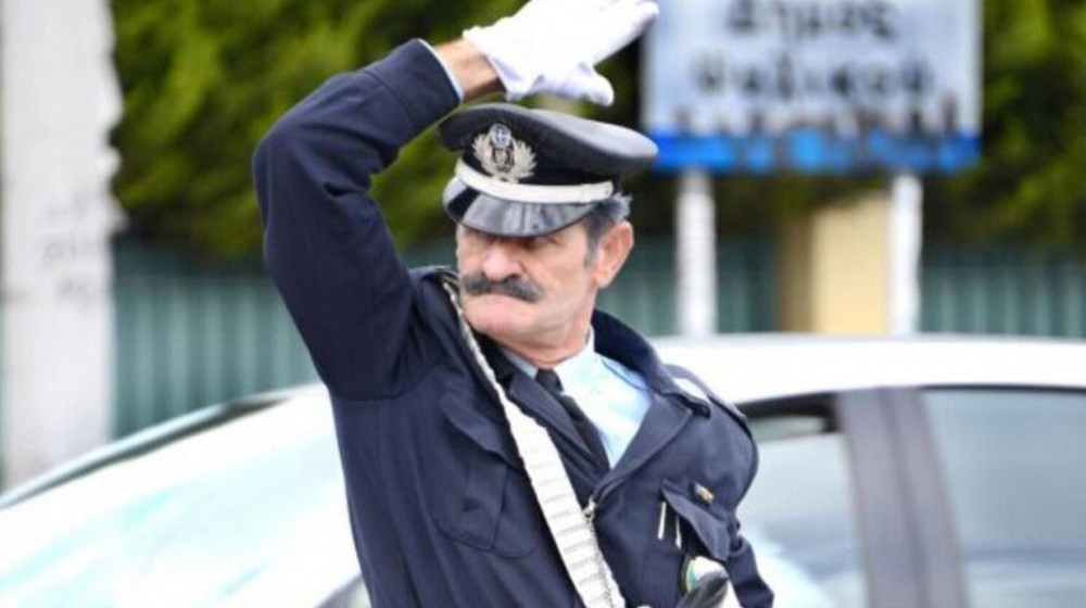 Νίκος Κωτσάκης: Εφυγε από τη ζωή ο εμβληματικός τροχονόμος