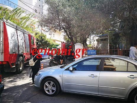 ΧΑΛΚΙΔΑ: Περαστικοί και πυροσβέστες έσωσαν κατοικία από πυρκαγιά
