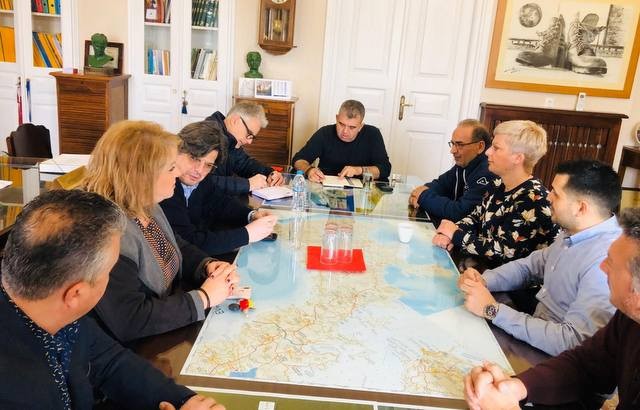 Ο Σπύρος Πνευματικός επισκέφτηκε την Κάρυστο