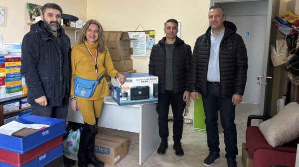 ΧΑΛΚΙΔΑ: Η Ένωση Αστυνομικών Υπαλλήλων Ευβοίας δώρισε ένα εκτυπωτή στο Ειδικό Νηπιαγωγείο