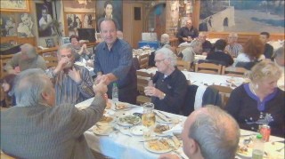 Φαγοπότι και χορός στη μνήμη του Στέλιου Καζαντζίδη