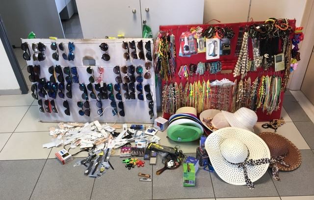 ΑΥΛΙΔΑ: Παρεμπόριο από 32χρονο στην παραλία