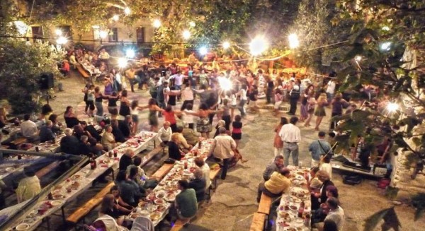 ΛΟΥΤΣΑ: Φεστιβάλ παραδοσιακών χορών από τον σύλλογο Η Δέλφη