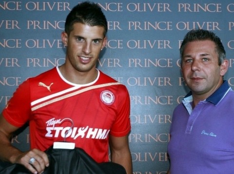 Κουστούμι από την Prince Oliver ο Ολυμπιακός!