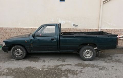 Ζευγάρι έκρυβε δύο σακούλες χασίς σε αυτό το φορτηγάκι