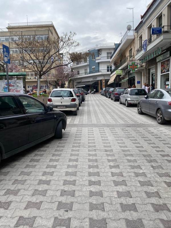 ΧΑΛΚΙΔΑ- ΑΓΙΑ ΒΑΡΒΑΡΑ: Ξεκινούν οι εργασίες αντικατάστασης κυβολίθων στην οδό Ισαίου