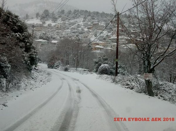 Χιονισμένα Χριστούγεννα στα ορεινά χωριά της Εύβοιας