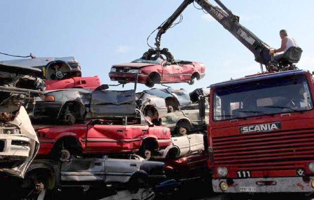 Κομπίνα εκατομμυρίων με την απόσυρση αυτοκινήτων