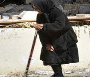 Σούπερ γιαγιά έστειλε ...αδιάβαστο 28χρονο κακοποιό!