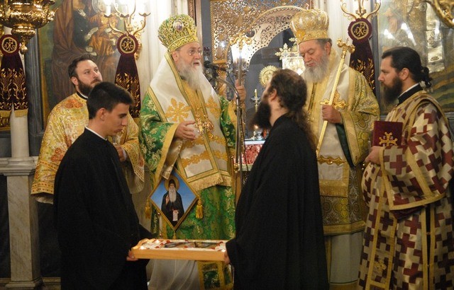 Αγρυπνία με συγκίνηση και αναμνήσεις για τον Μητροπολίτη