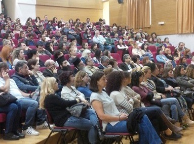 Πλήθος κόσμου και ο Μητροπολίτης σε παιδαγωγική ημερίδα στη Χαλκίδα