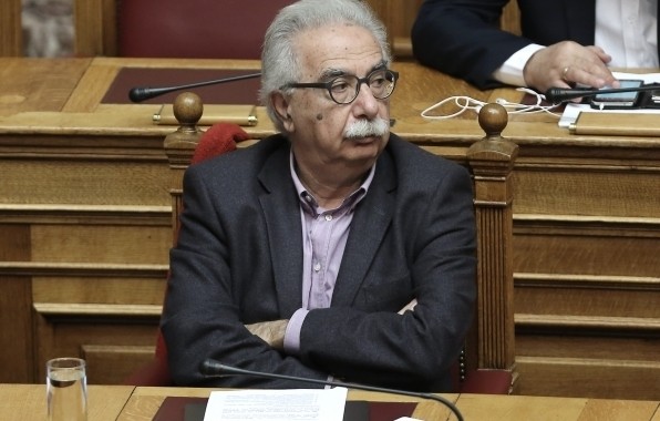 Το υπουργείο Παιδείας κατάργησε ταξίδια μαθητών στο εξωτερικό