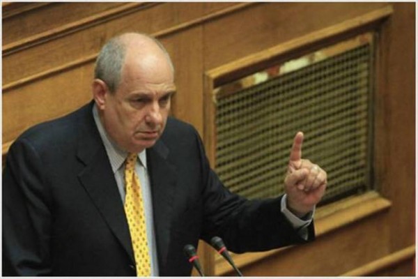 Παρουσίαση ψηφοδελτίου με τον Τέρενς Κουίκ