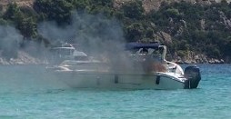 Τρόμος από έκρηξη σε σκάφος