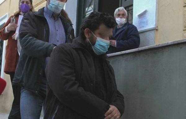 Στη Φυλακή ο ιερέας που κατηγορείται για τον βιασμό 17χρονης