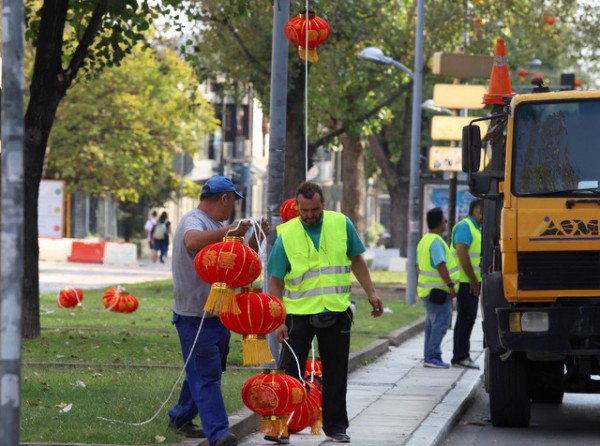 Οι δρόμοι της Θεσσαλονίκης έγιναν ...κινέζικοι