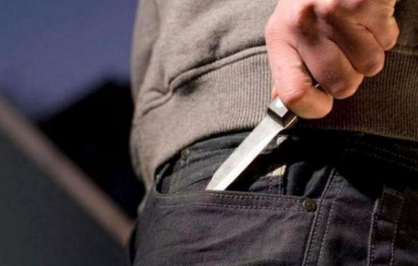 Βγήκαν μαχαίρια σε ουζερί της Χαλκίδας το βράδυ της Πέμπτης