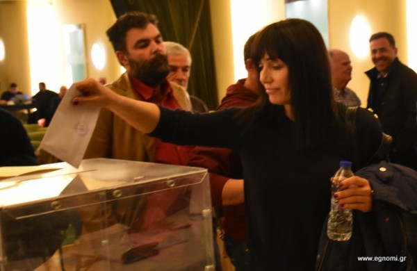 ΕΚΛΟΓΕΣ ΕΠΣΕ: Το φωτορεπορτάζ ...την ώρα της κάλπης