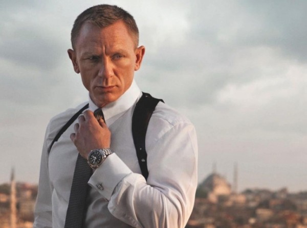 Η Omega βγάζει στην κυκλοφορία το ρολόι του James Bond