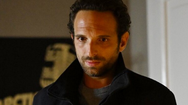 ΔΙΑΦΑΝΗ ΑΓΑΠΗ: Δείτε απόψε (ΔΕΥΤΕΡΑ 18 ΝΟΕΜΒΡΙΟΥ)