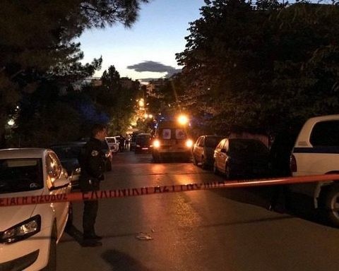 Αυτοπυροβολήθηκε στο κεφάλι μετά από καβγά με τη γυναίκα του