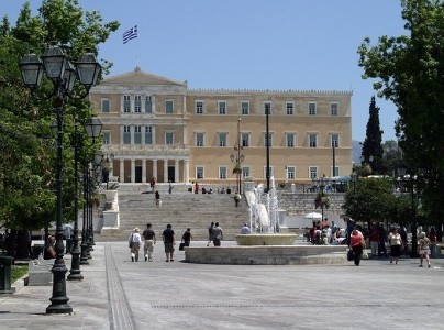 Αυτοπυροβολήθηκε στην πλατεία Συντάγματος