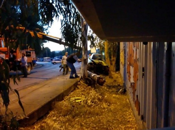 ΧΑΛΚΙΔΑ: Σοβαρό τροχαίο ατύχημα με δύο τραυματίες τα χαράματα του Σαββάτου