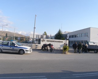 Πρωινός φαρσέρ στη ΔEH