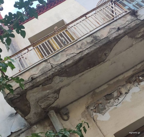 ΧΑΛΚΙΔΑ: Ετοιμόρροπα κτήρια προκαλούν ανησυχία